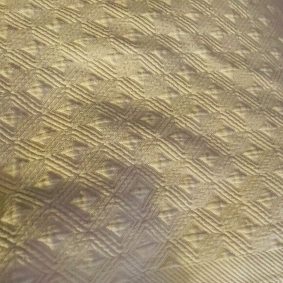 Vintage White Textured Fabric Yardage 80" x 83" - Picture 2 of 4